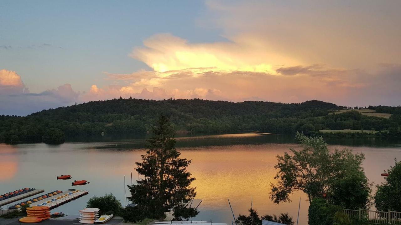 Marius Hotel Aydat Buitenkant foto